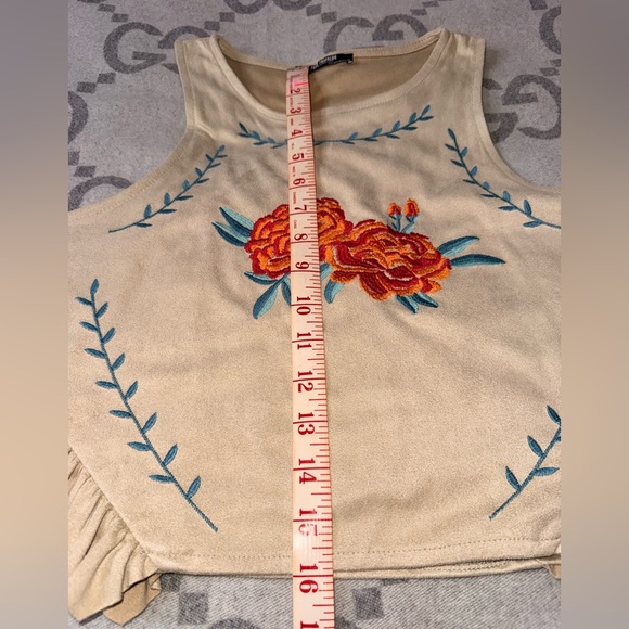Zara Beige Crop Top with Floral Embroidery Suede like - Picture 7 of 9
